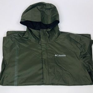 Men’s Columbia windbreaker with hood